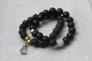 black beaded bracelet set