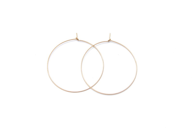 simple gold hoop earrings
