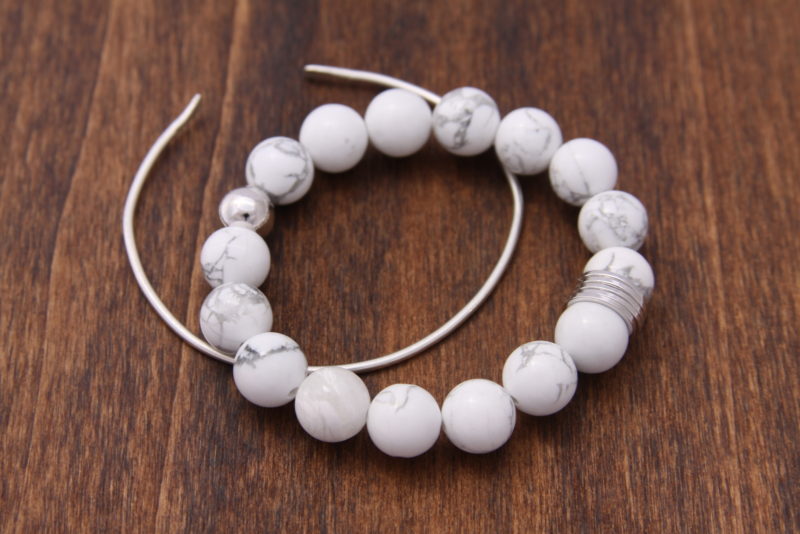 Silver White Howlite Bracelet - Image 3